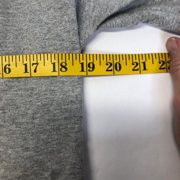 Champion‎ Athletics Gray Short Sleeve Crew Neck T-Shirt Mens Large - Picture 7 of 9